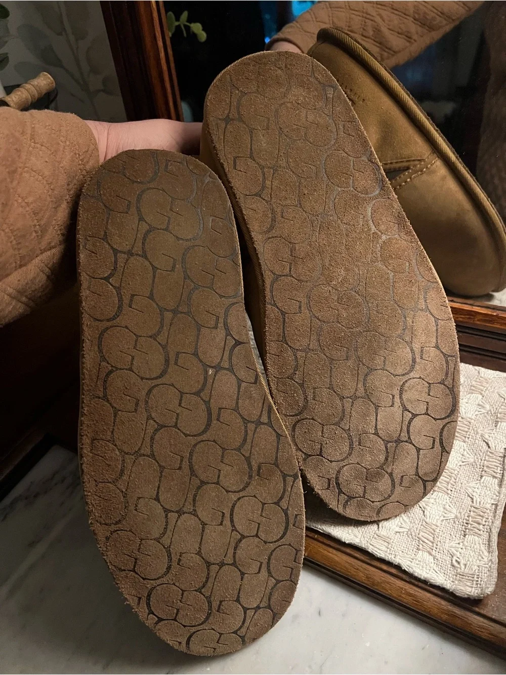 UGG classic scuff
